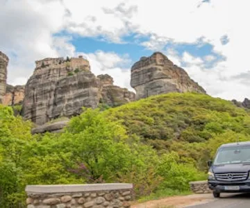 Meteora: Monasteries and Hermit Caves Tour